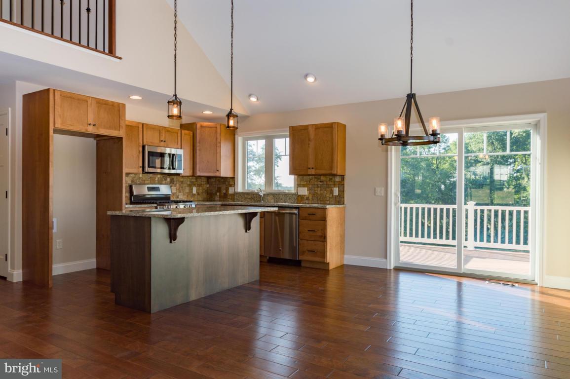 468 Hamilton Road, Unit 8 Lancaster, PA 17603 - Photo 3 of 21 Gallery Image 3