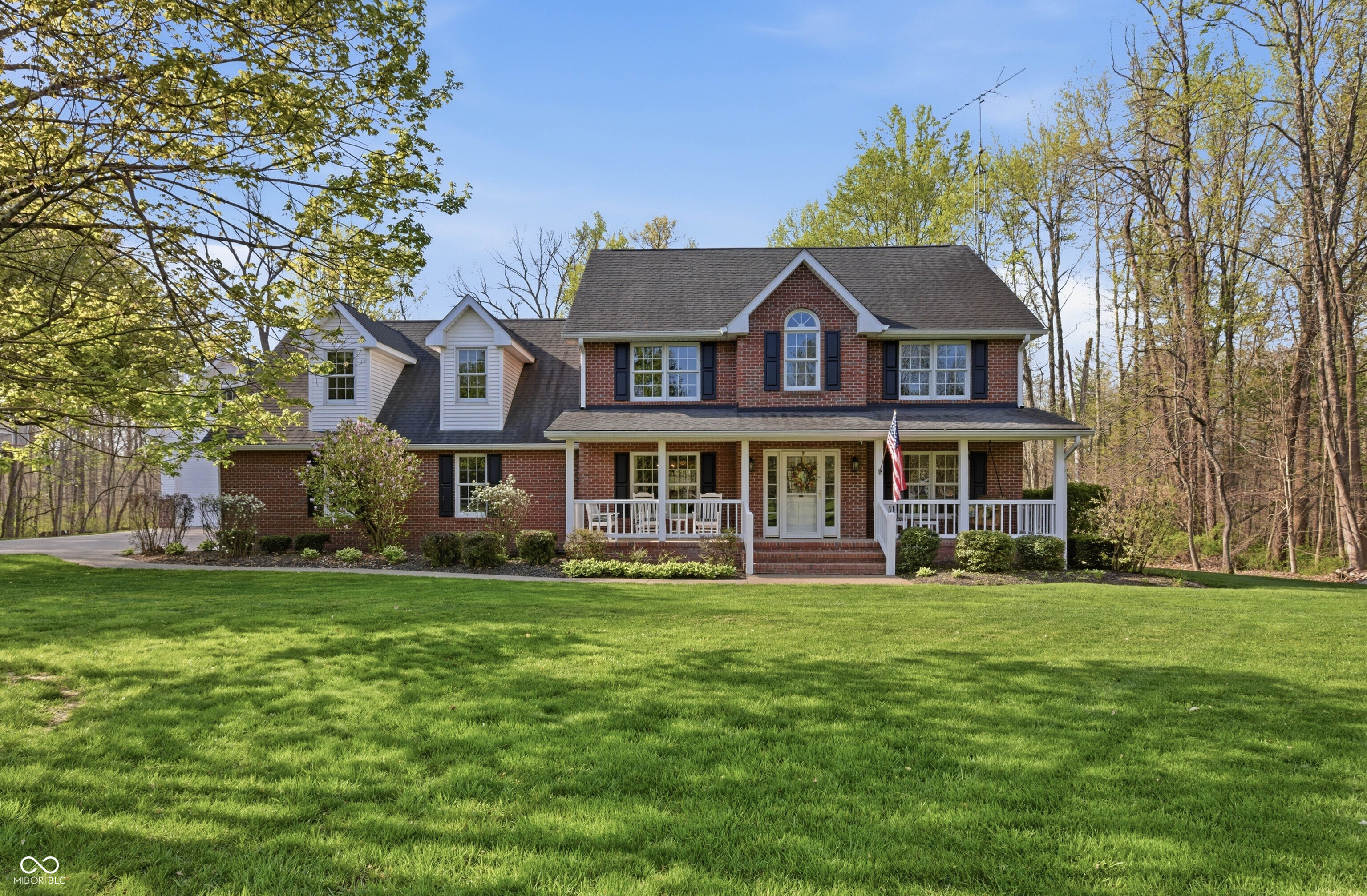 4841 Ariane Trail Columbus, IN 47201 - Photo 3 of 32 Gallery Image 3
