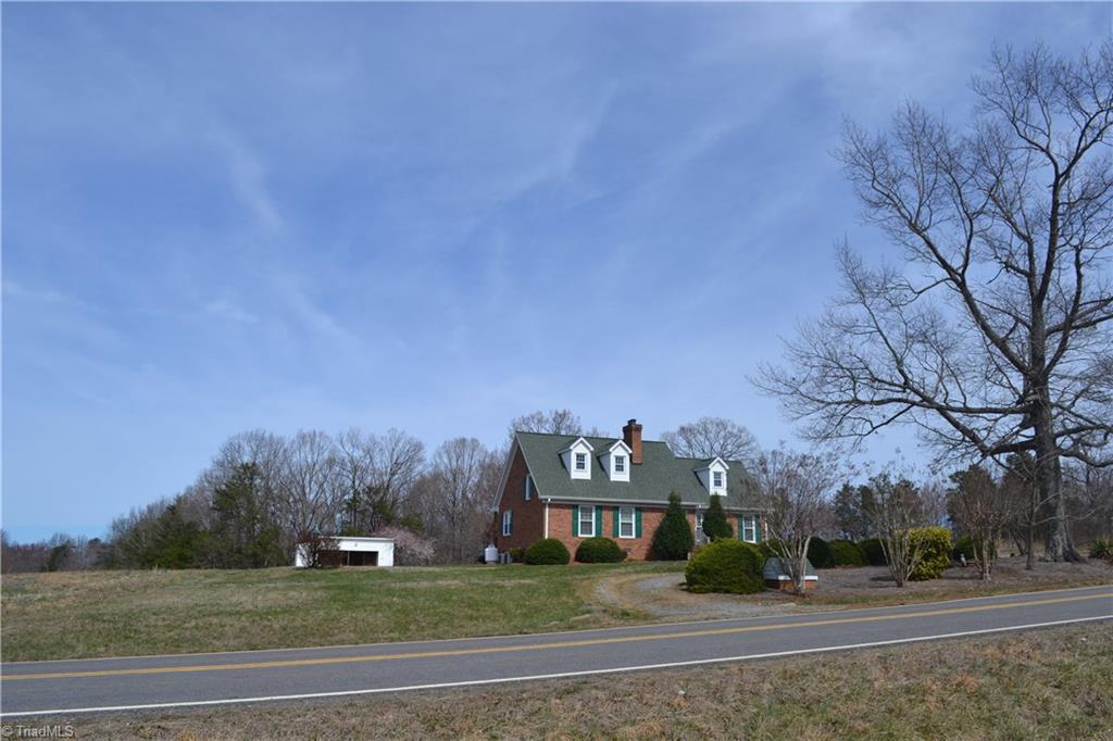981 Williams Road Madison, NC 27025 - Photo 7 of 25 Gallery Image 7