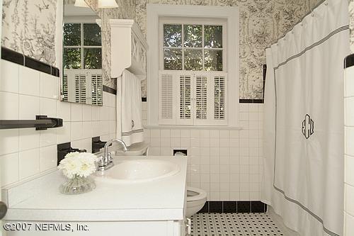 1137 Greenridge Road Jacksonville, FL 32207 - Photo 7 of 12 Bathroom