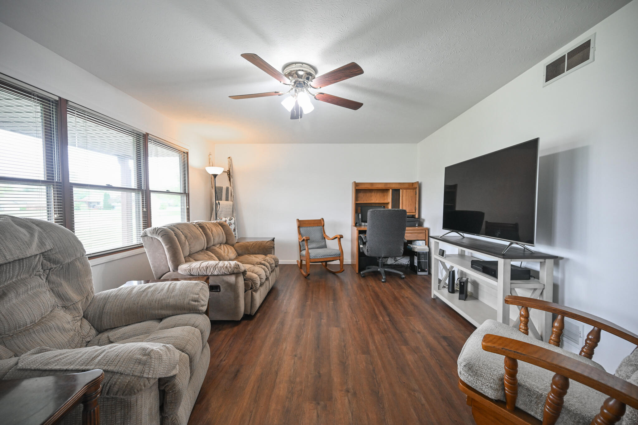 3471 Hanson Court Springfield, OH 45504 - Photo 6 of 34 Gallery Image 6