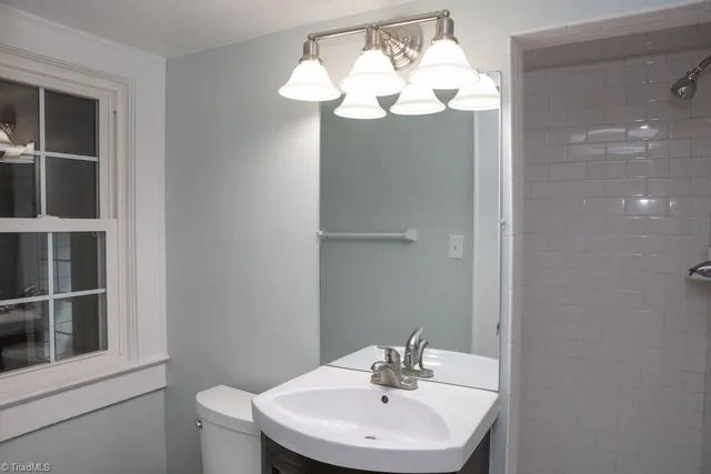 $1,625 | 603 Mayflower Drive, Greensboro, NC 27403