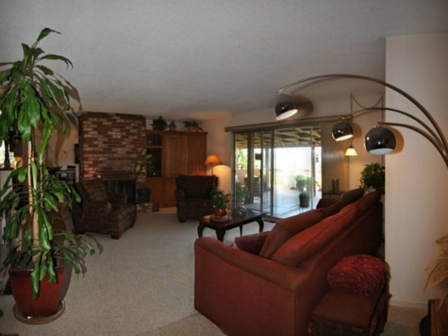 285 West Phillips Road Watsonville, CA 95076 - Photo 3 of 9 Gallery Image 3