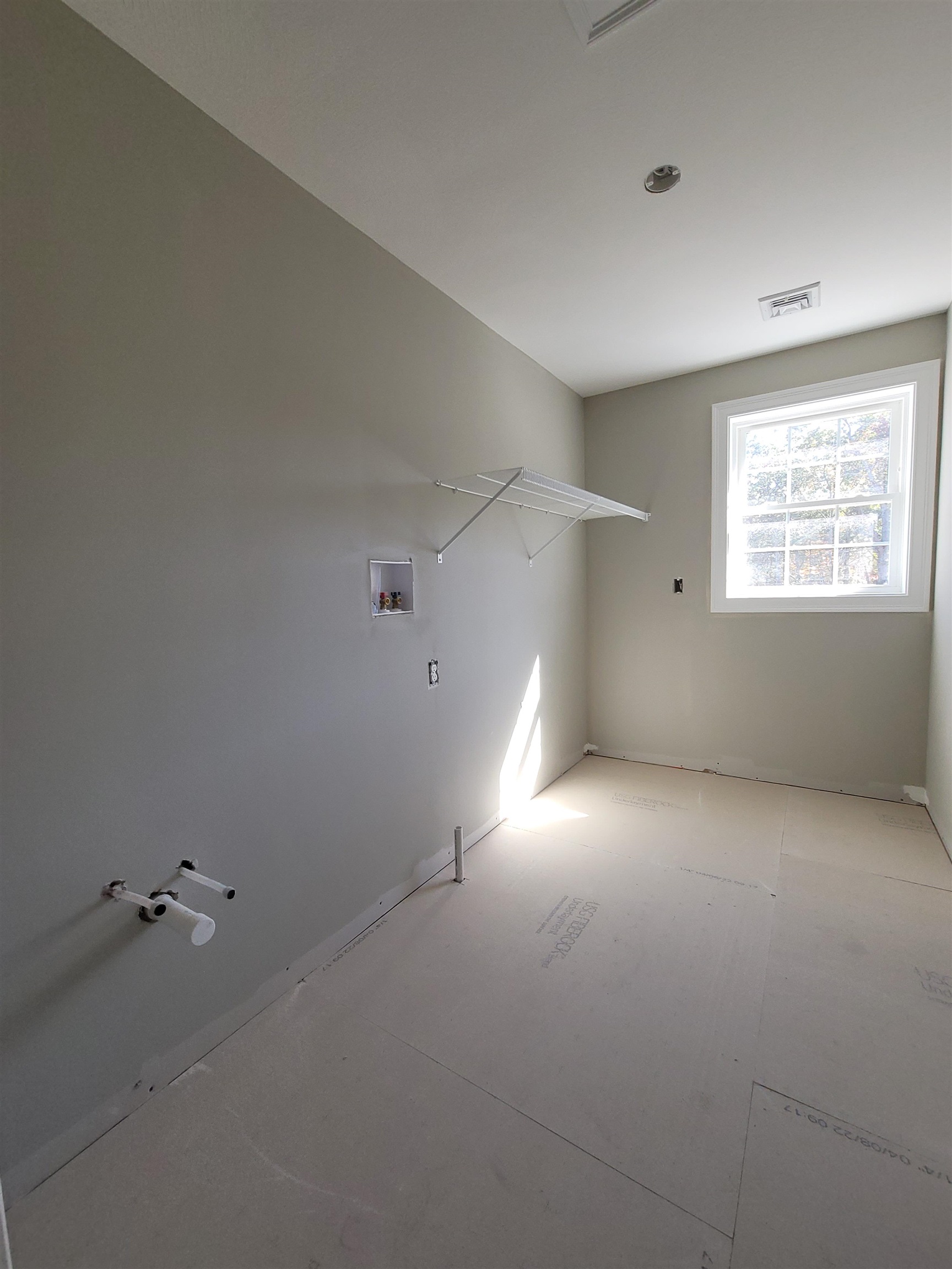 19 Daniel Road, Unit LOT # 592 Derry, NH 03038 - Photo 24 of 40 Gallery Image 24