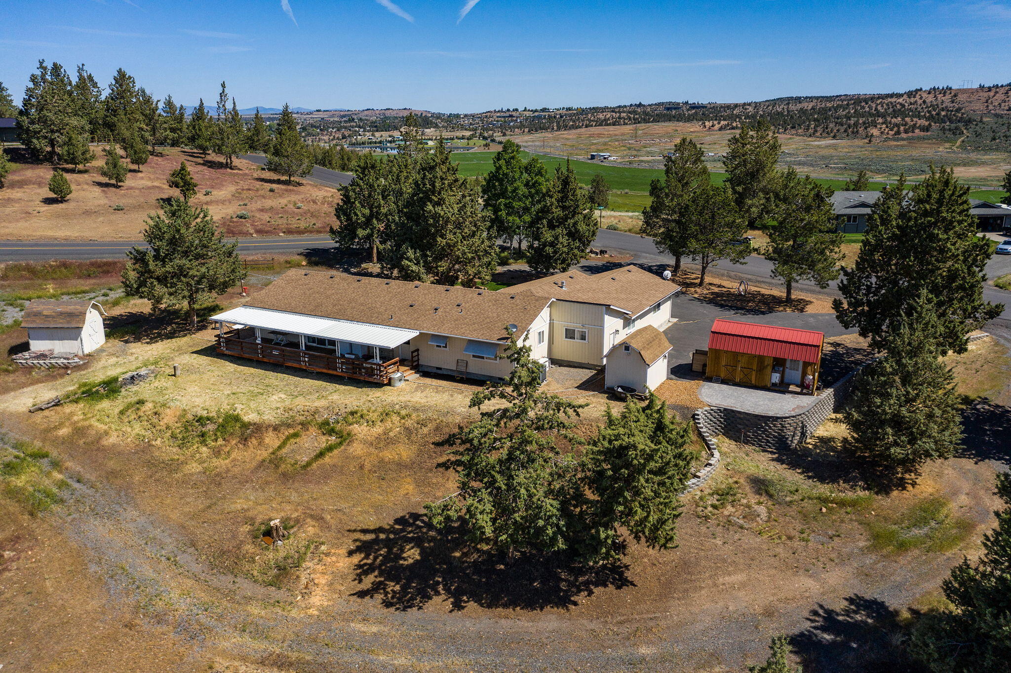 851 Southeast Rancho Lane Madras, OR 97741 - Photo 37 of 52 2025_05_21_851_se_rancho_lane_madras-dro