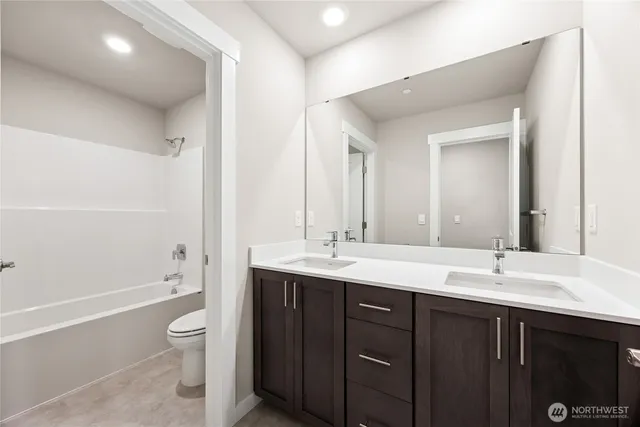 $2,414,995 | 10484 135th Place Northeast, Unit 39, Kirkland, WA 98033