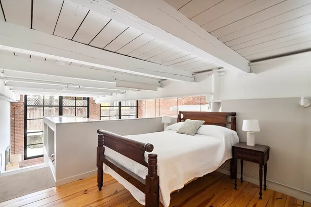 $995,000 | 1 Aberdeen Way, Unit 102, Cambridge, MA 02138