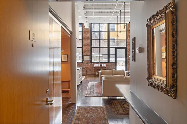 $995,000 | 1 Aberdeen Way, Unit 102, Cambridge, MA 02138