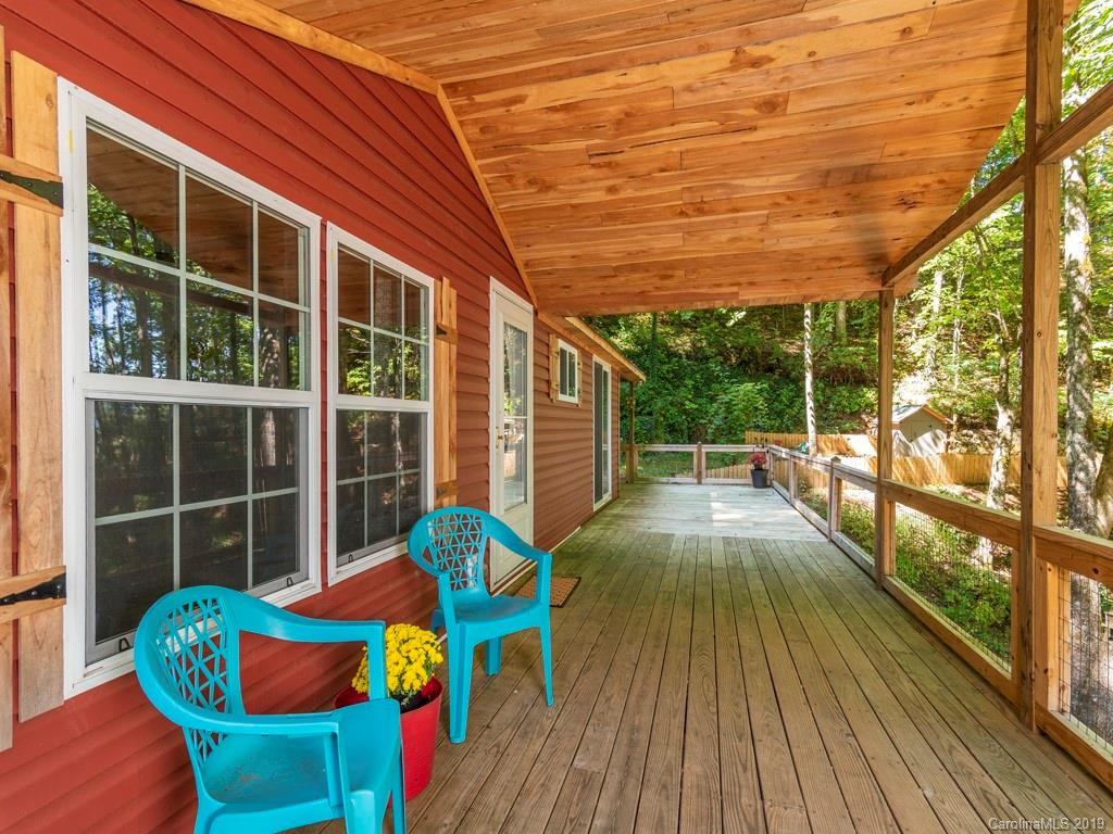 1110 Chambers Cove Road Canton, NC 28716 - Photo 14 of 21