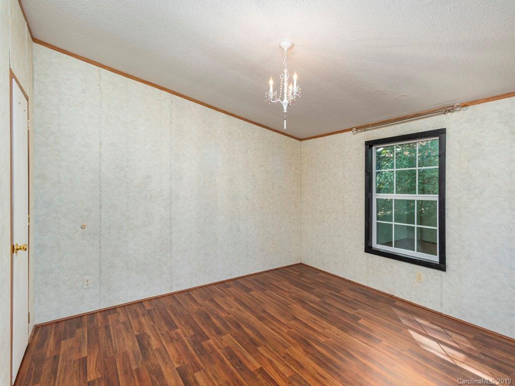1110 Chambers Cove Road Canton, NC 28716 - Photo 5 of 21