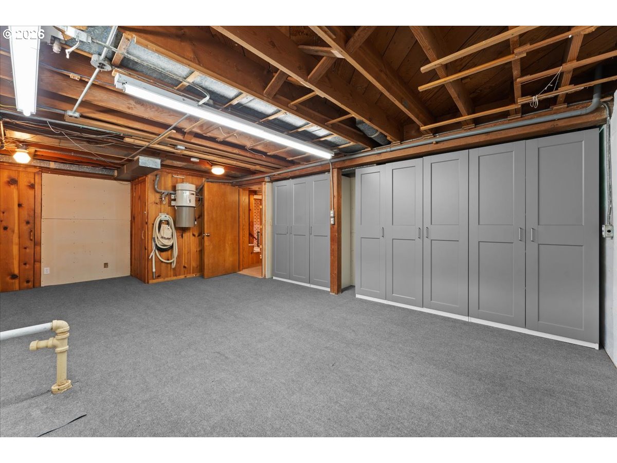 6900 Southwest 4th Avenue Portland, OR 97219 - Photo 30 of 48