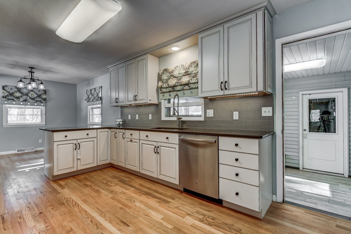 1061 Archer Elevator Road Springfield, IL 62711 - Photo 6 of 41
