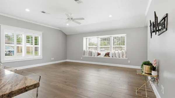 walk in closet with window