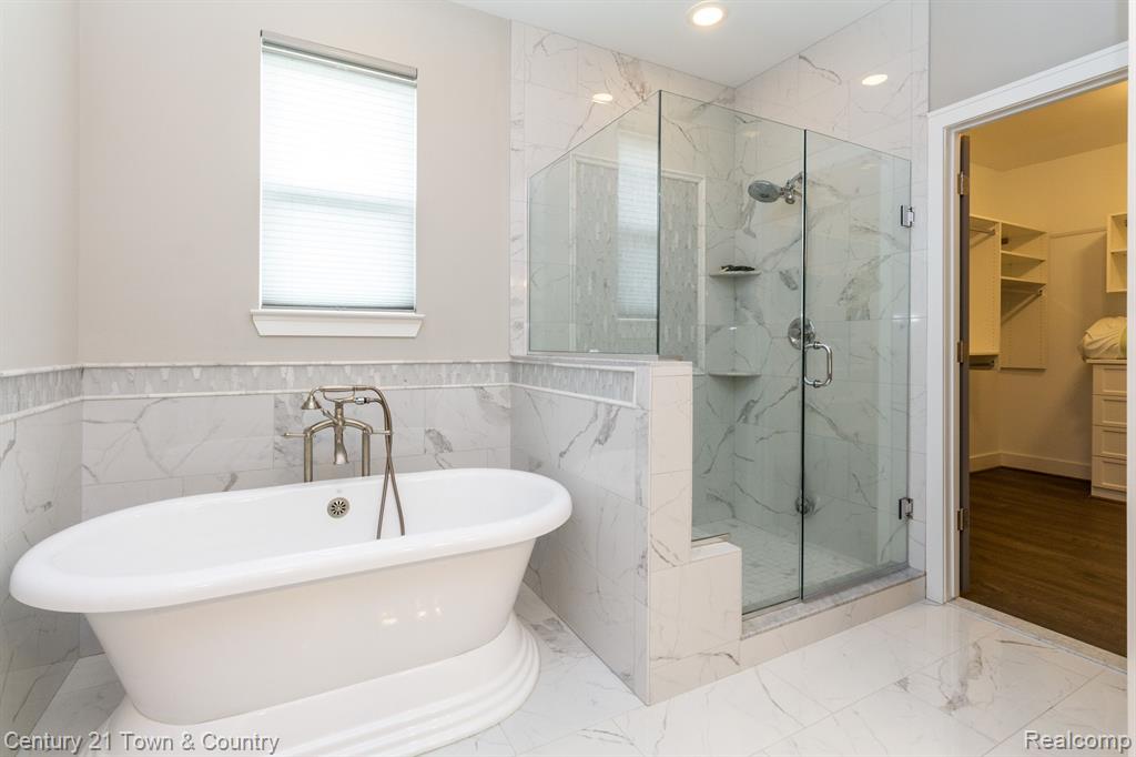 1013 Birkshire Ridge Rochester Hills, MI 48307 - Photo 20 of 47