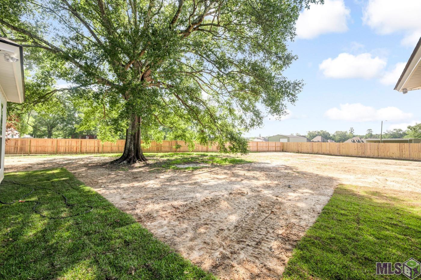 10576 Arnold Road Denham Springs, LA 70726 - Photo 9 of 27