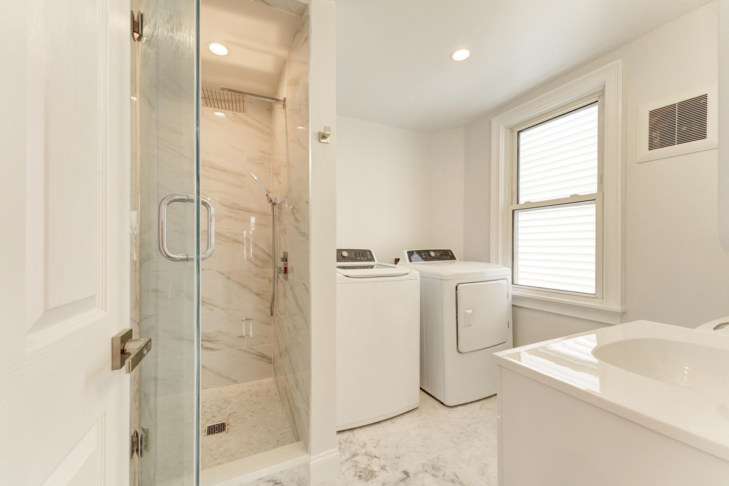 16 Dunlap Street Brunswick, ME 04011 - Photo 26 of 55 12