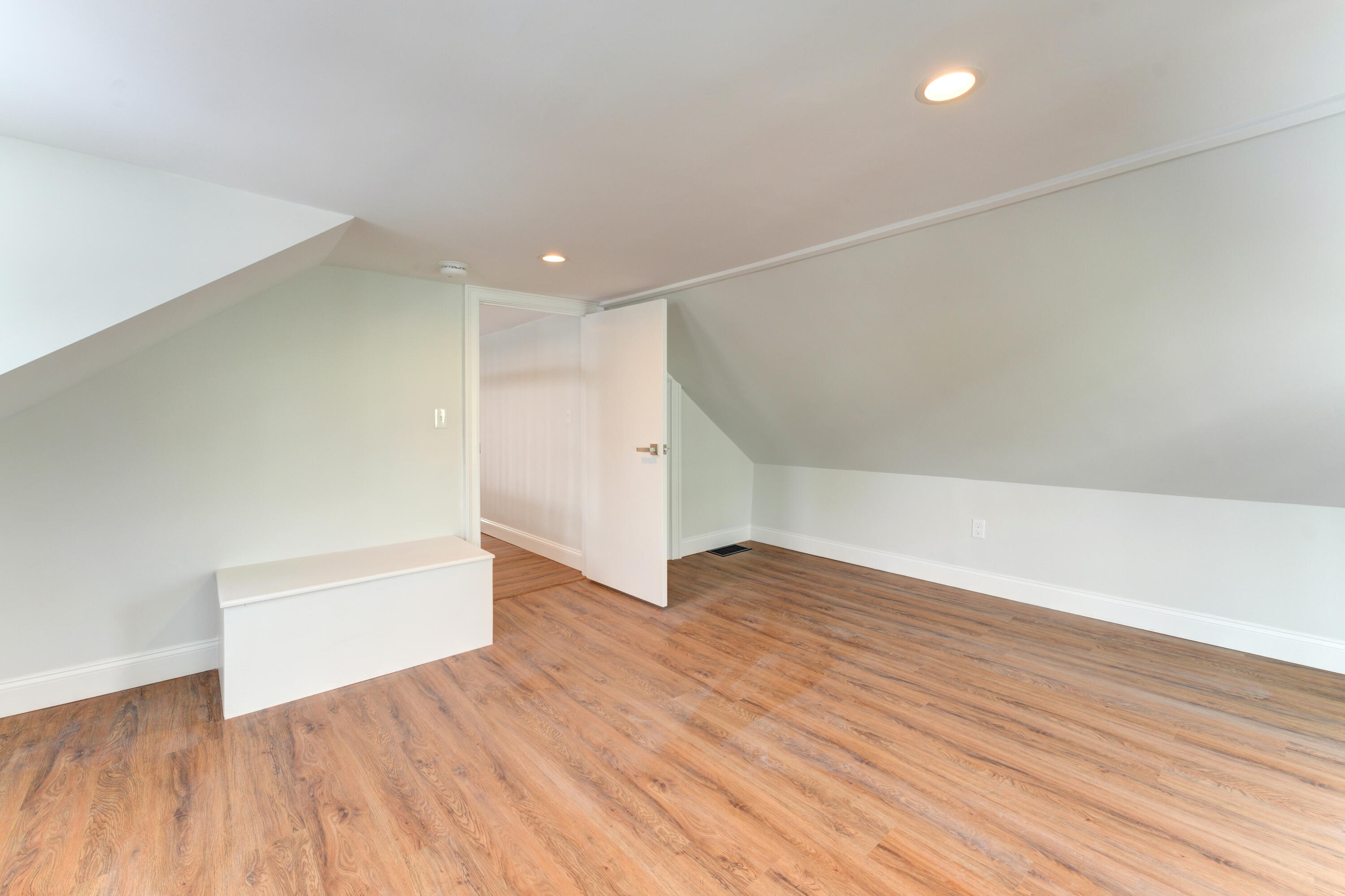 16 Dunlap Street Brunswick, ME 04011 - Photo 33 of 55 18