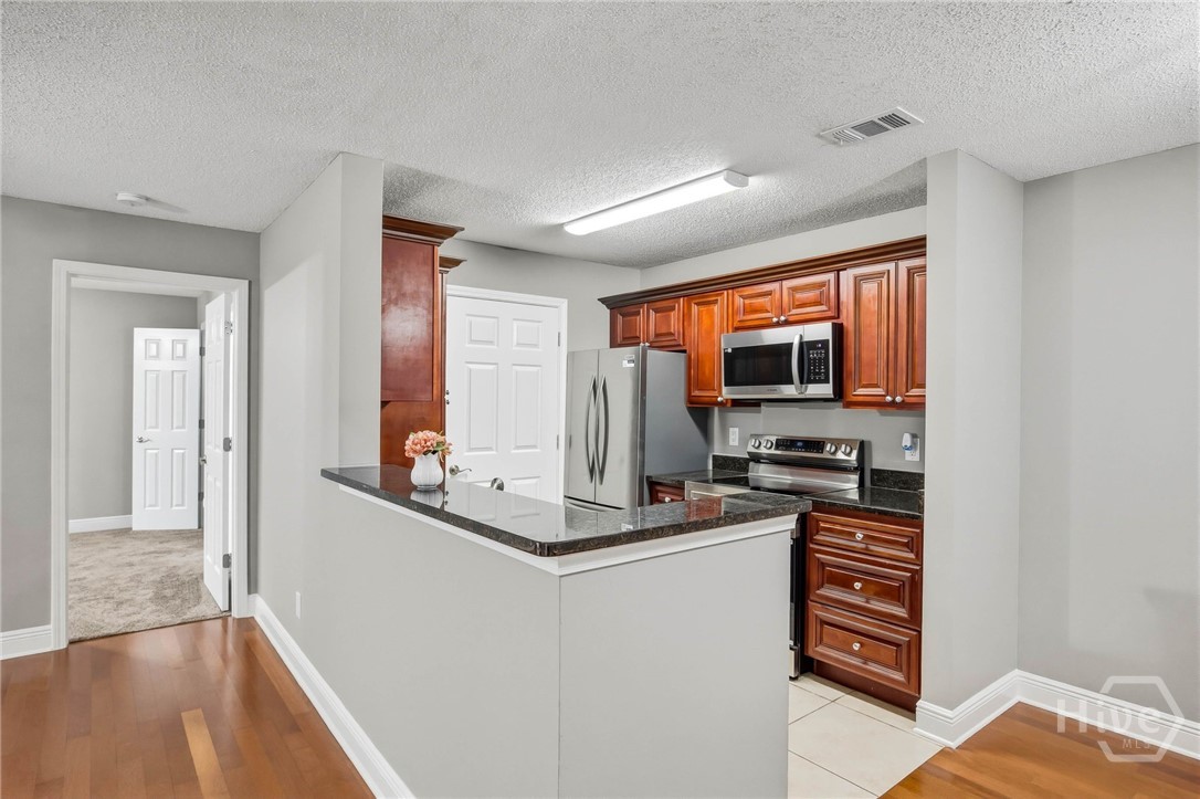 6208 Santa Fe Parkway Sandy Springs, GA 30350 - Photo 5 of 25