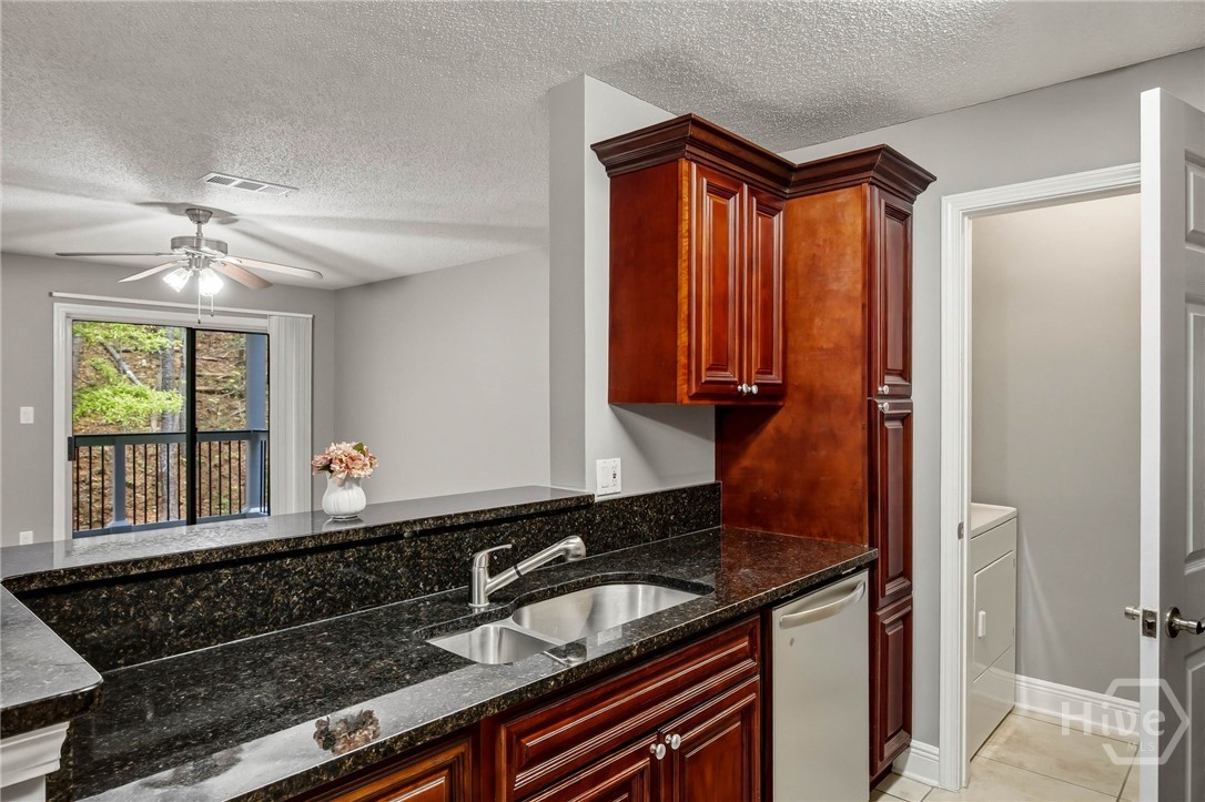 6208 Santa Fe Parkway Sandy Springs, GA 30350 - Photo 8 of 25
