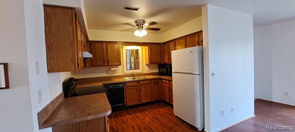 4672 East 10 Mile Road Warren, MI 48091 - Photo 7 of 14