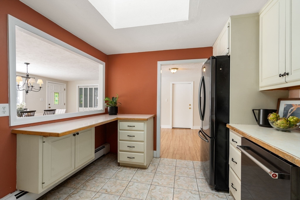 89 Brooks Street Maynard, MA 01754 - Photo 15 of 42