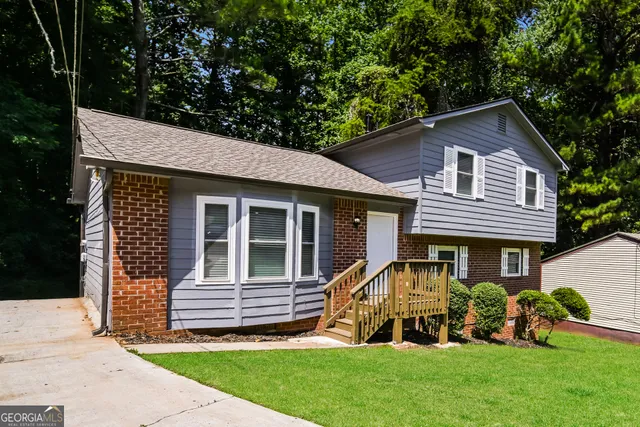 $2,120 | 5338 Olde Street, Stone Mountain, GA 30088