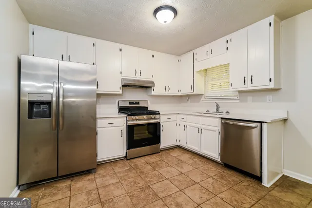 $2,120 | 5338 Olde Street, Stone Mountain, GA 30088