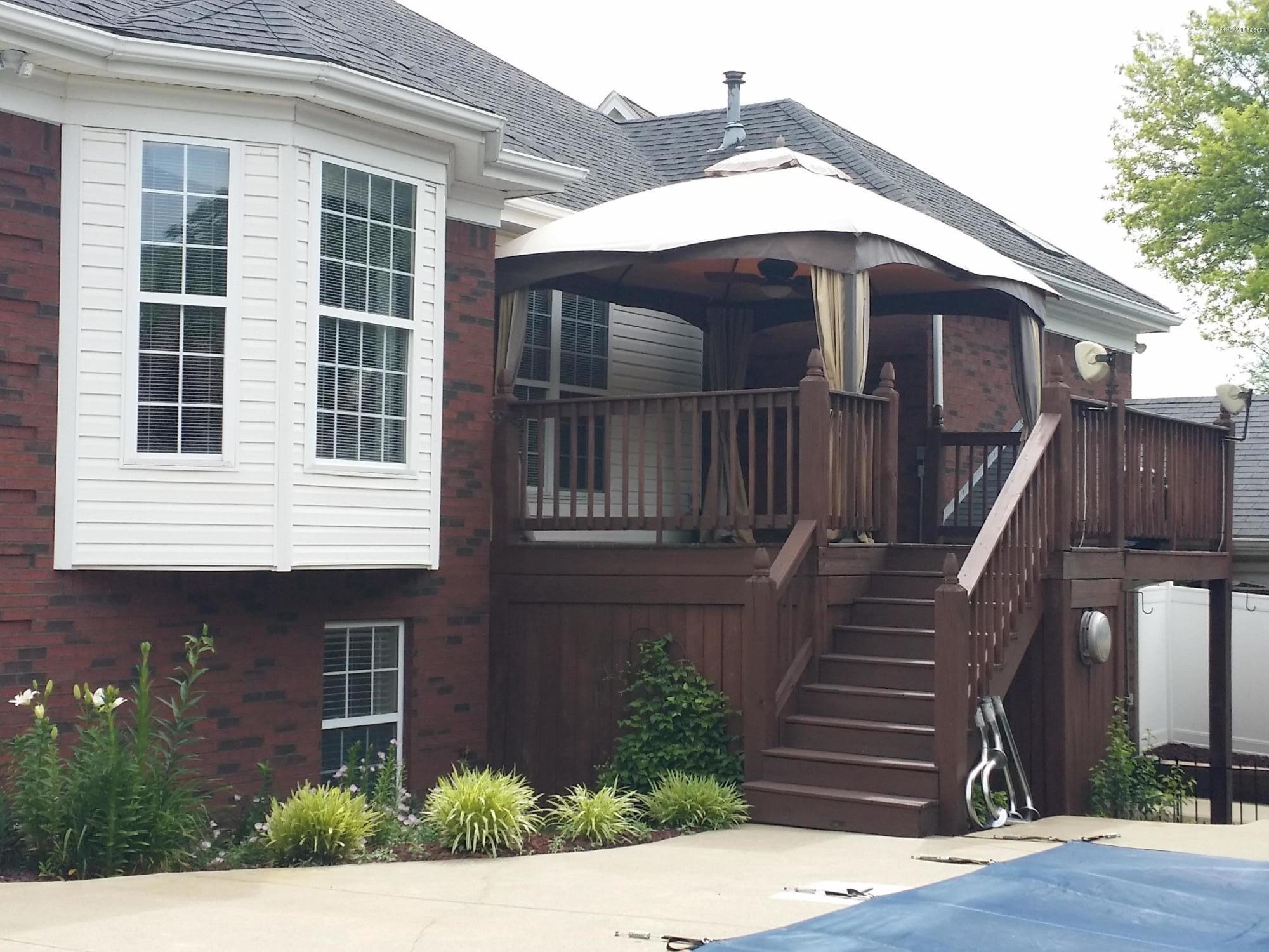 7601 Stone Ledge Road Louisville, KY 40291 - Photo 8 of 38 Rear deck