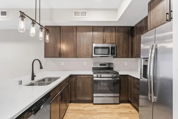 $4,630 | 120 Hennepin Avenue, Unit 121, Minneapolis, MN 55401