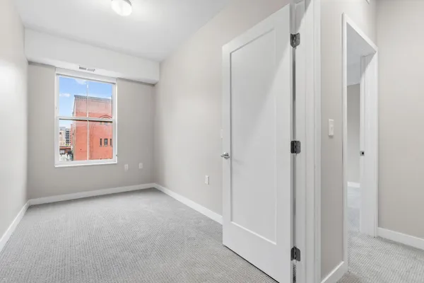 $4,630 | 120 Hennepin Avenue, Unit 121, Minneapolis, MN 55401