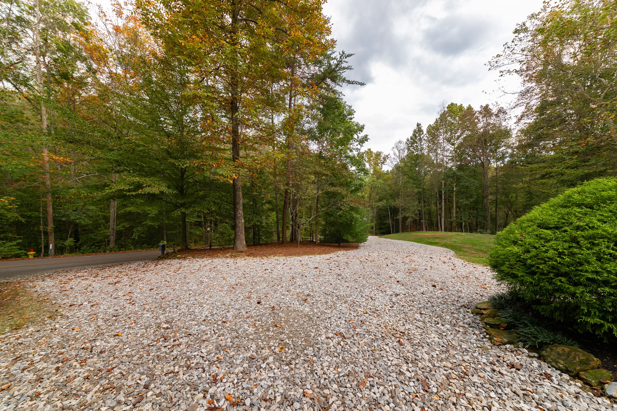1310 Dawson Road White Bluff, TN 37187 - Photo 9 of 41 Gallery Image 9