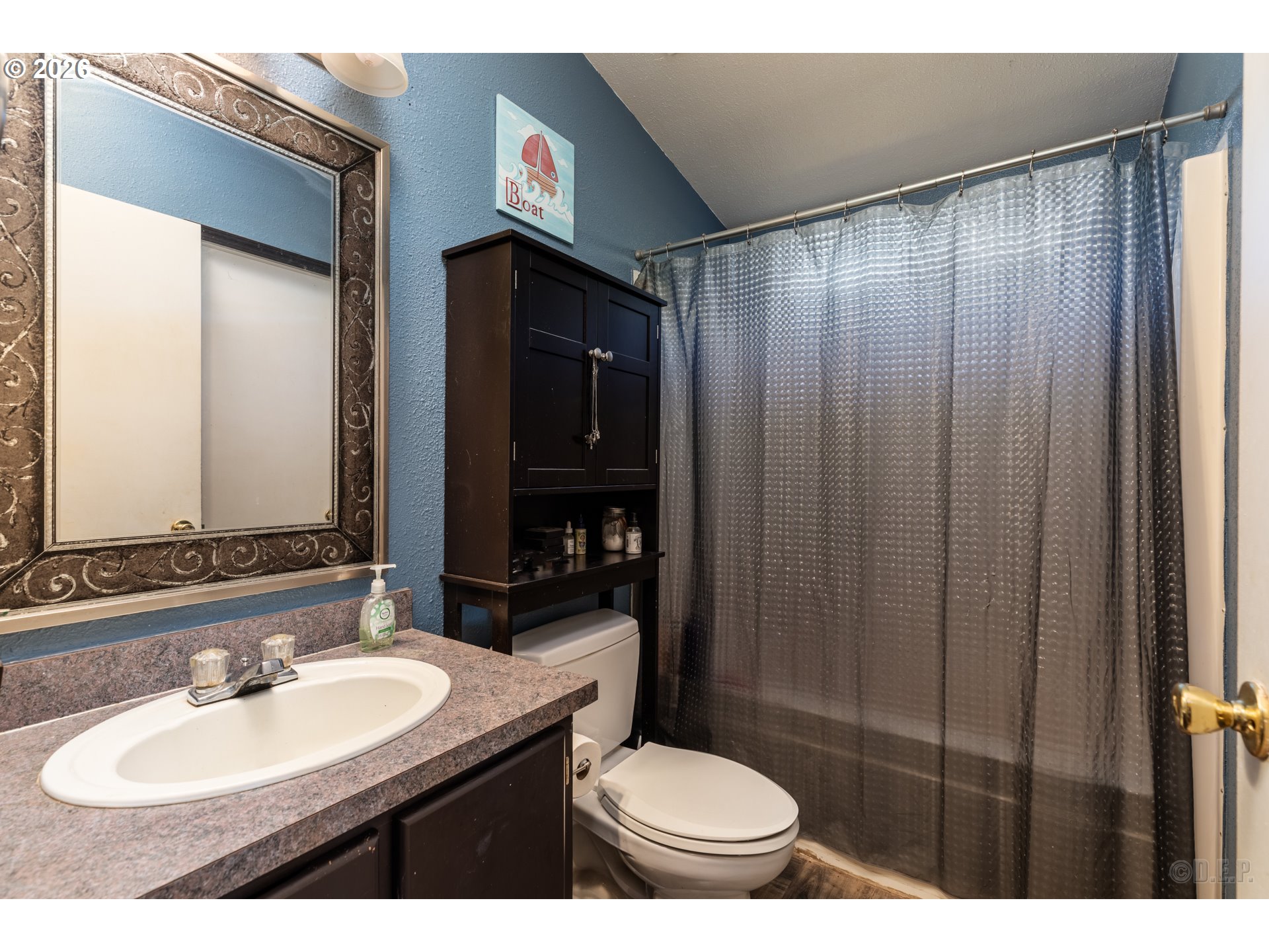76654 Heath Road Rainier, OR 97048 - Photo 10 of 21 Bathroom