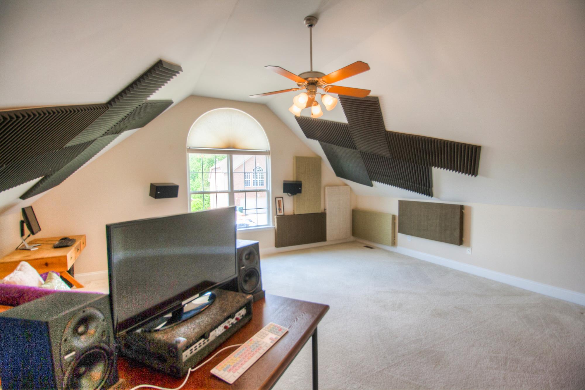 7084 Red Apple Road Antioch, TN 37013 - Photo 25 of 30 a living room with furniture and a flat screen tv