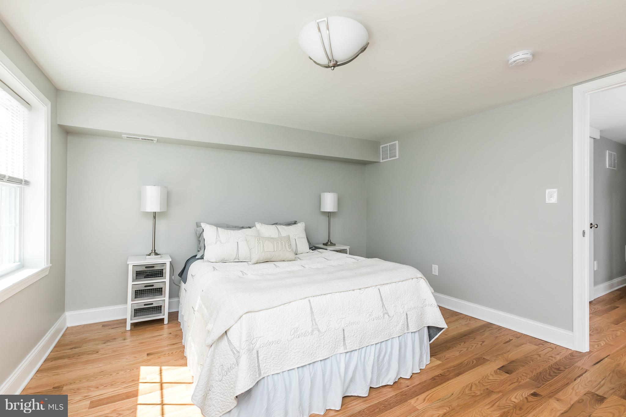 3538 Roland Avenue Baltimore, MD 21211 - Photo 16 of 29 Bedroom