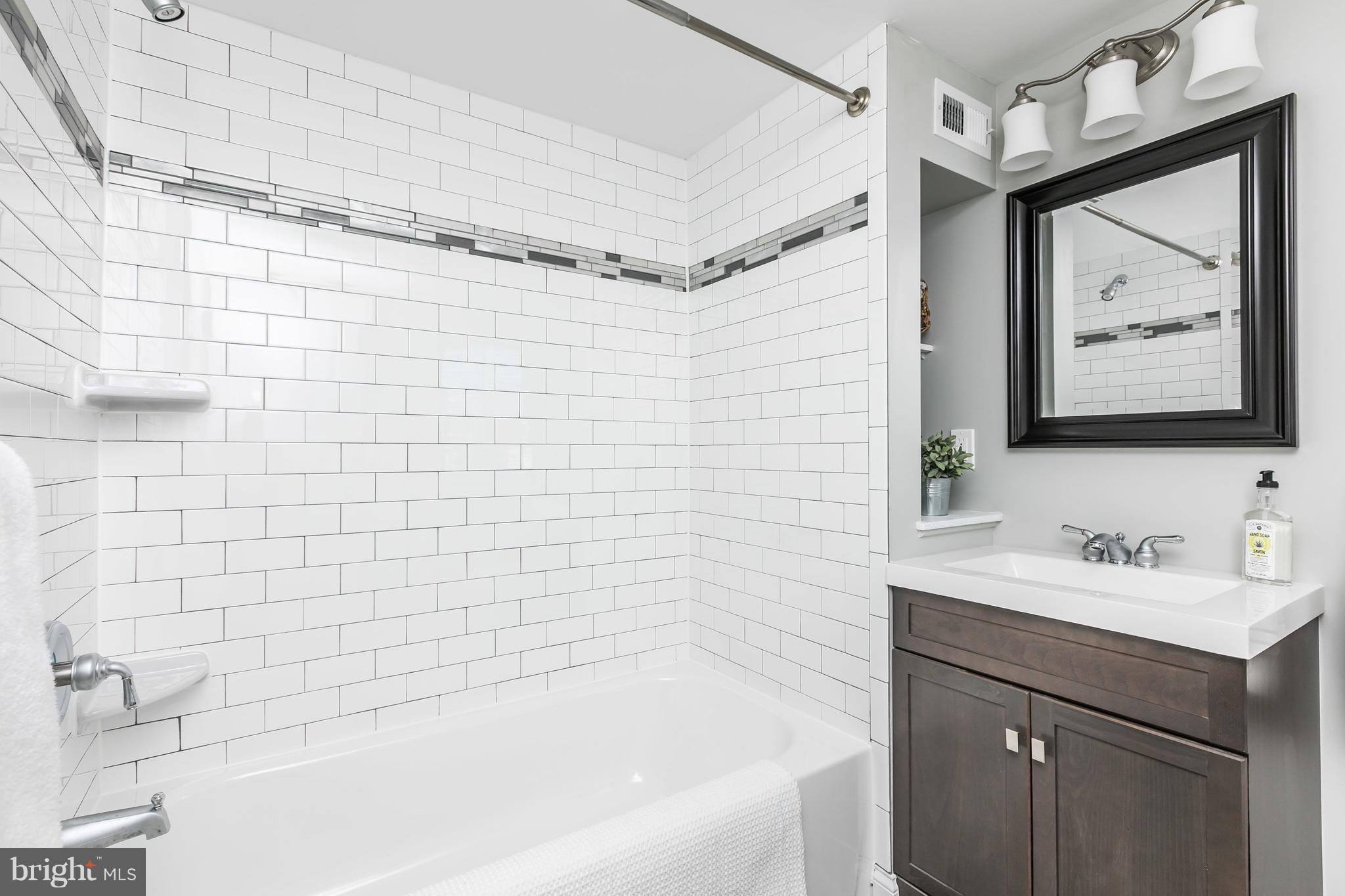 3538 Roland Avenue Baltimore, MD 21211 - Photo 20 of 29 Bath