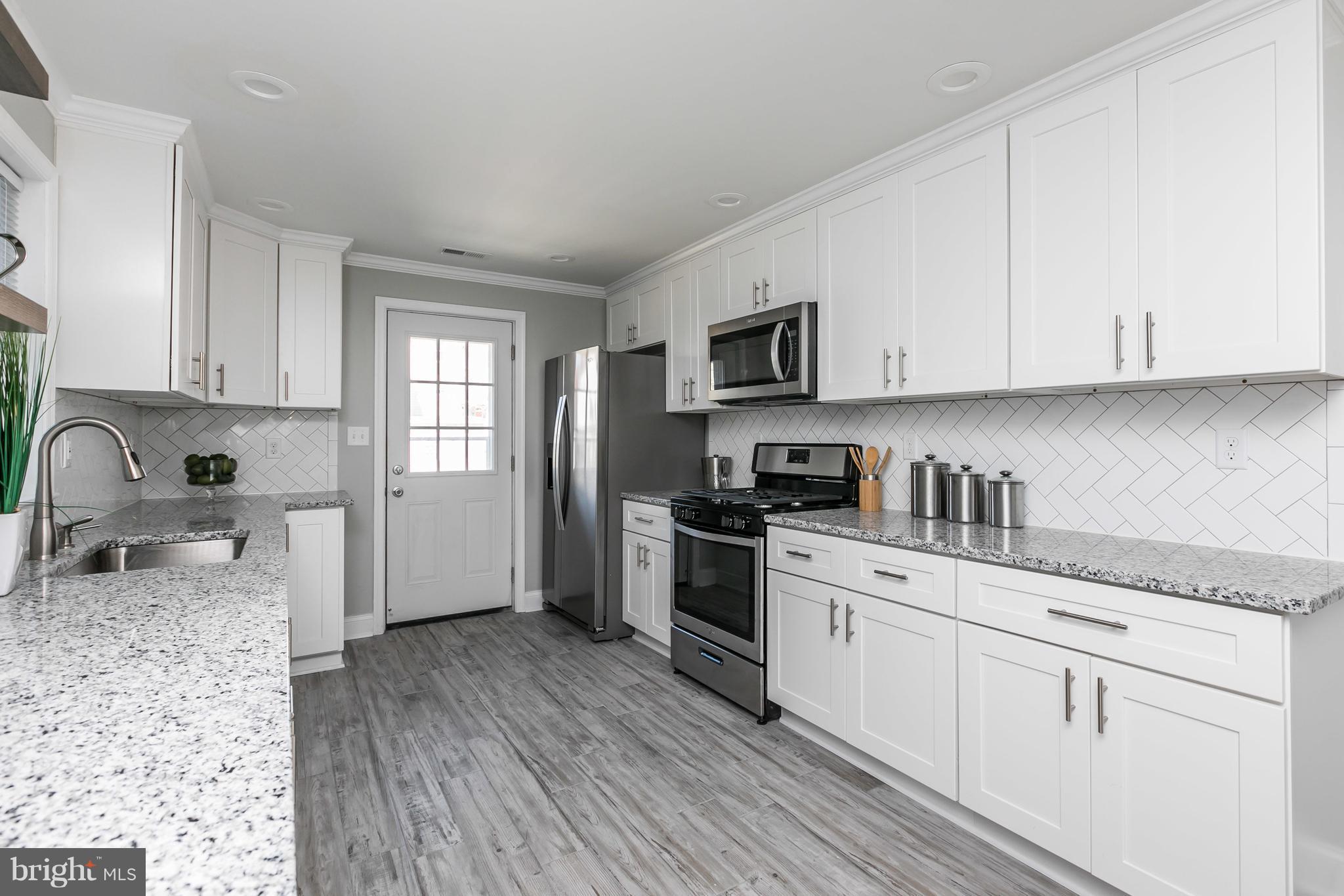 3538 Roland Avenue Baltimore, MD 21211 - Photo 5 of 29 Kitchen