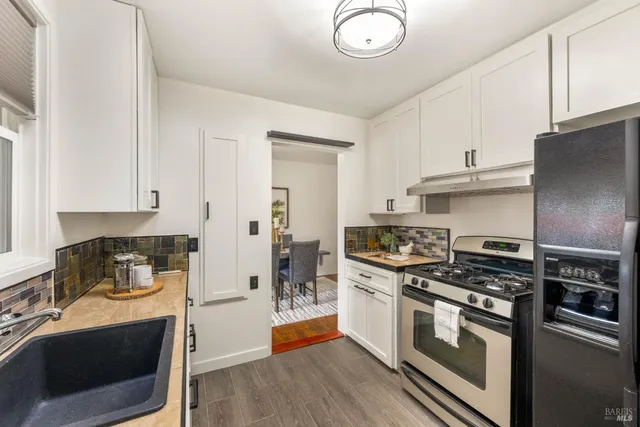 $625,000 | 72 Bellevue Avenue, Napa, CA 94558