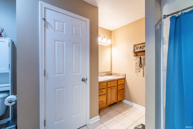 $289,000 | 951 Hawthorn Lane, Columbia City, IN 46725