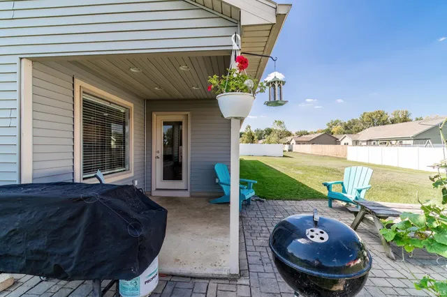 $289,000 | 951 Hawthorn Lane, Columbia City, IN 46725