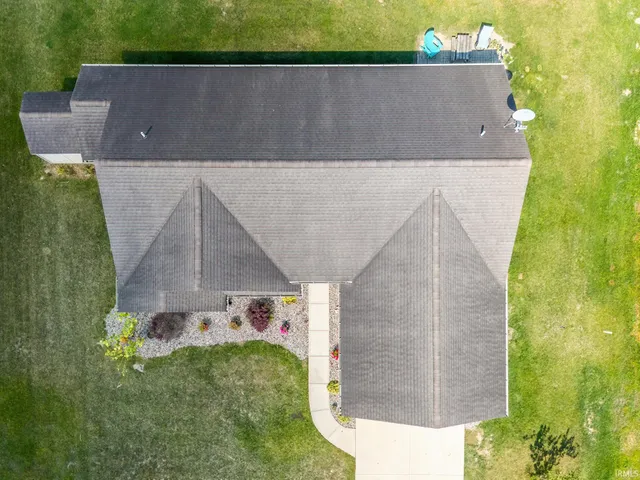 $289,000 | 951 Hawthorn Lane, Columbia City, IN 46725