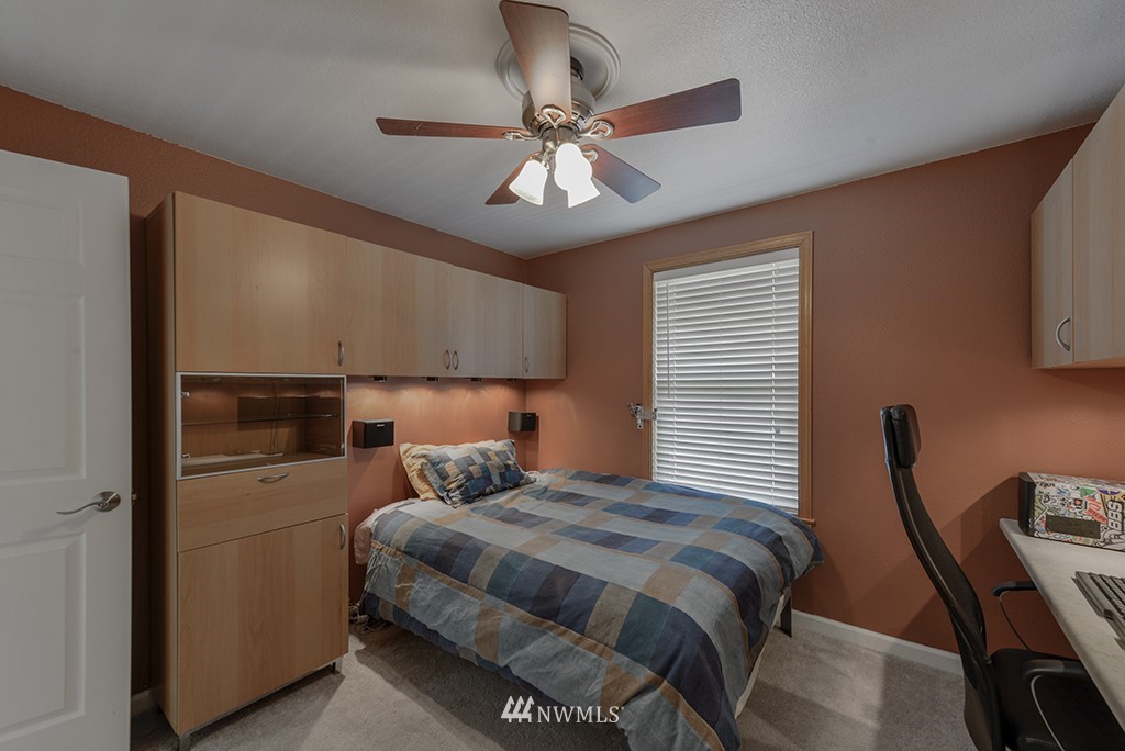 19231 135th Avenue Southeast Renton, WA 98058 - Photo 17 of 25 Gallery Image 17