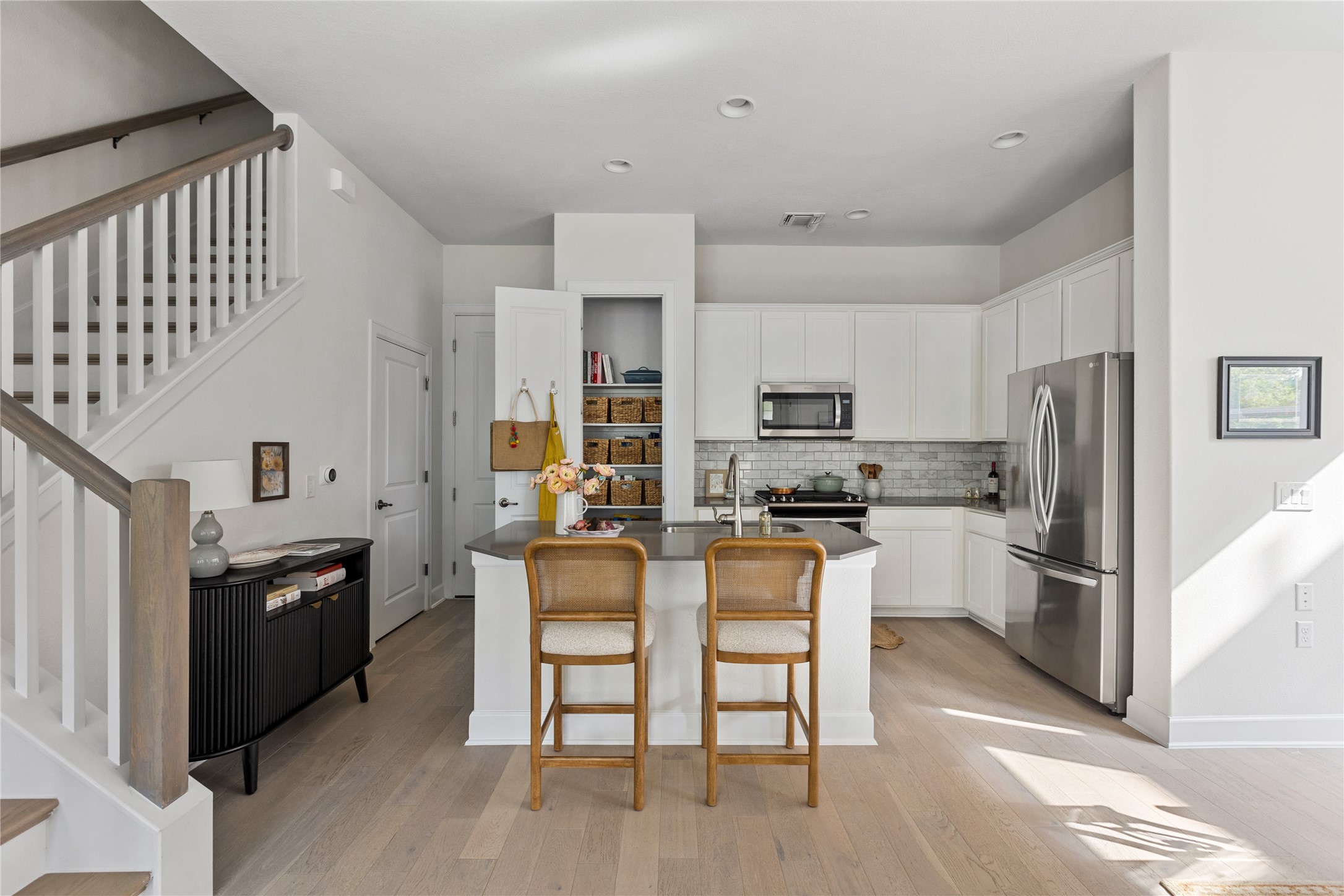 2906 Zach Scott Street Austin, TX 78723 - Photo 6 of 40