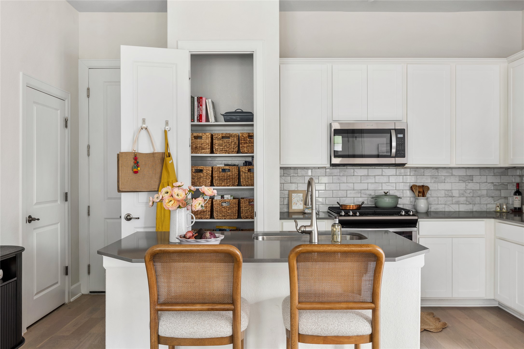 2906 Zach Scott Street Austin, TX 78723 - Photo 7 of 40