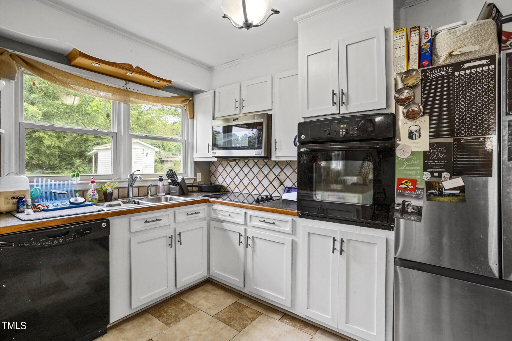 560 Wayview Road Henderson, NC 27537 - Photo 13 of 32 20-web-or-mls-1D9A2652