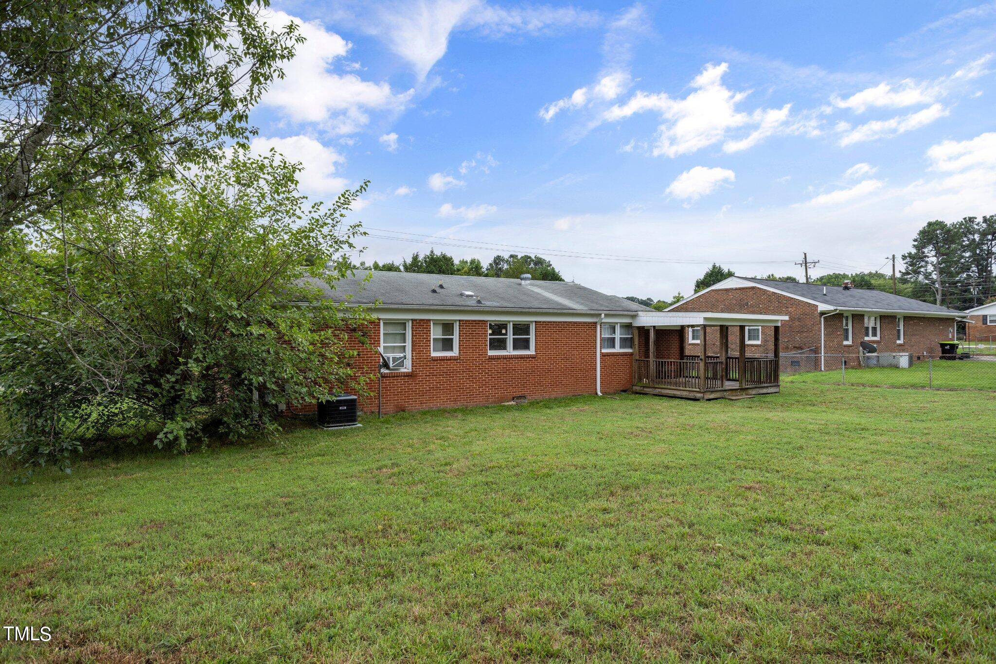 560 Wayview Road Henderson, NC 27537 - Photo 26 of 32 8-web-or-mls-1D9A2585