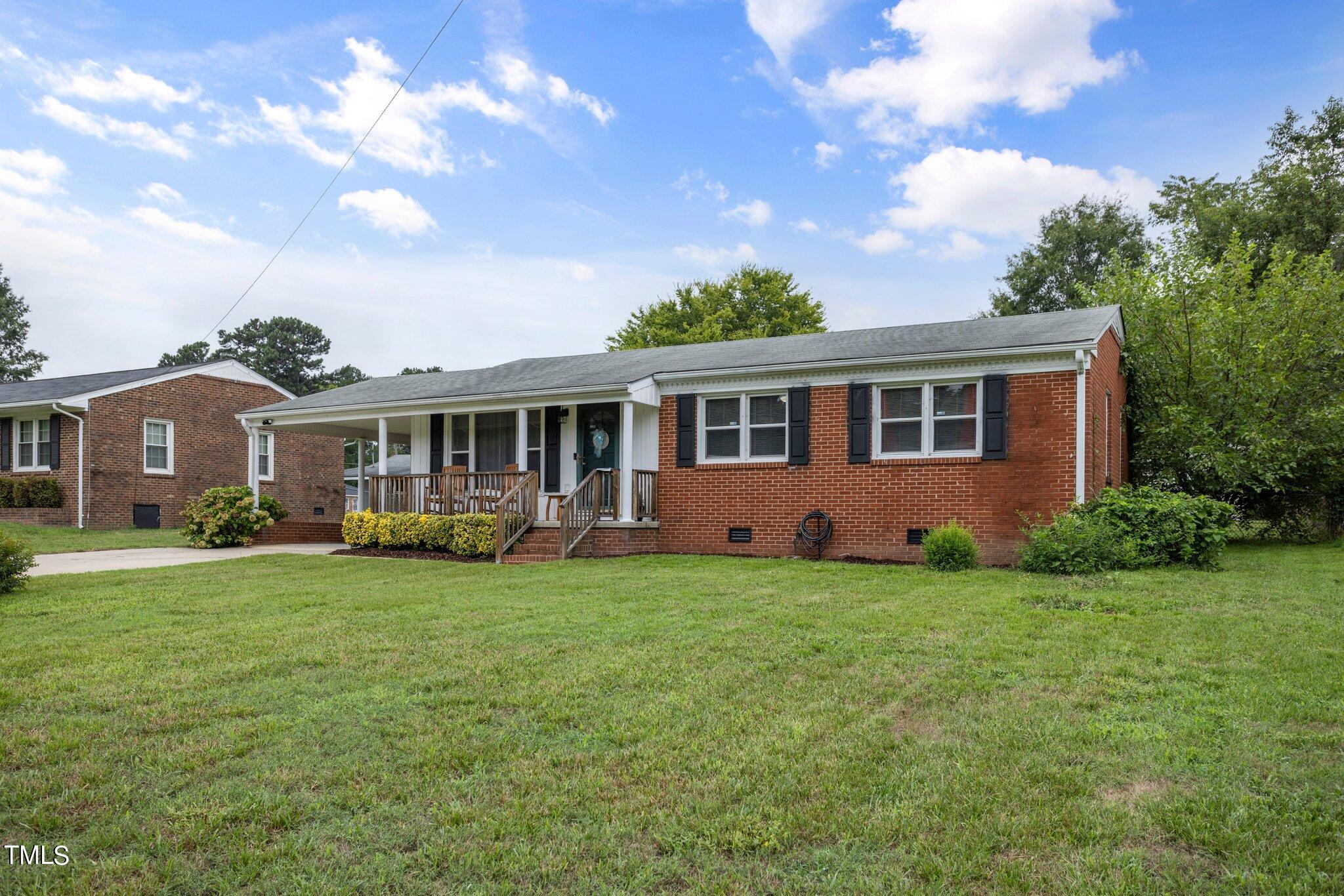 560 Wayview Road Henderson, NC 27537 - Photo 28 of 32 2-web-or-mls-1D9A2555