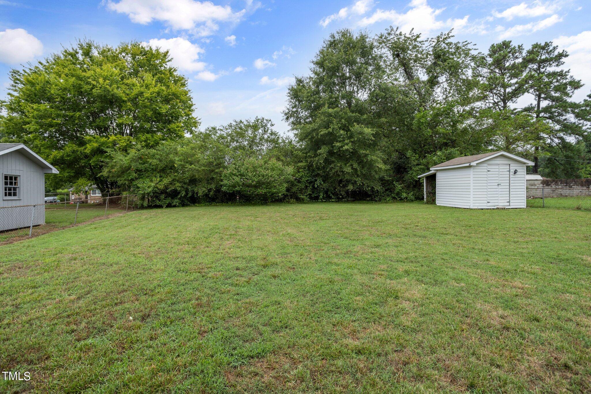 560 Wayview Road Henderson, NC 27537 - Photo 32 of 32 12-web-or-mls-1D9A2607