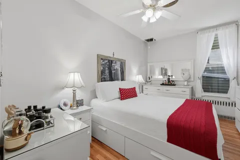 $975,000 | 532 Palisade Avenue, Jersey City, NJ 07307