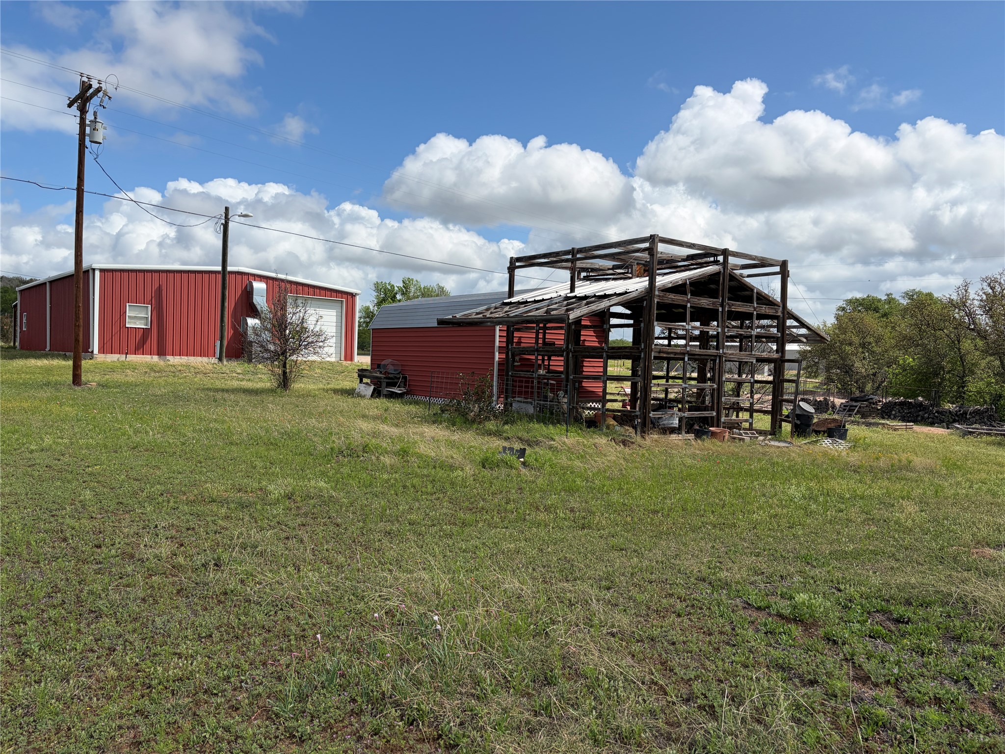 1060 Ranch Road 3404 Kingsland, TX 78639 - Photo 4 of 15 Greenhouse