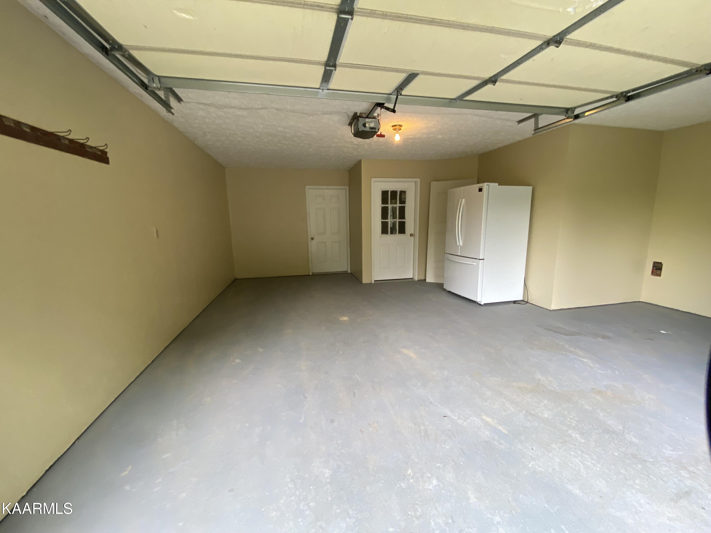 626 Frog Level Road Ewing, VA 24248 - Photo 13 of 29 garage